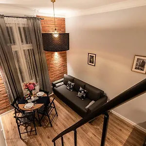 Aparthotel Lubomirskiego 23 - Great Location, 10 Min To Main Square By Foot, Right Next To Main Rail And Bus Station 